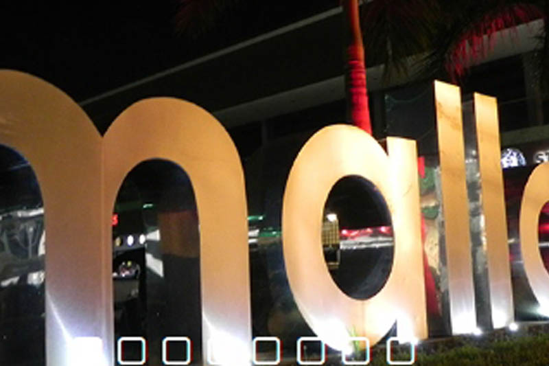 HTML5 Bootstrap Template by colorlib.com